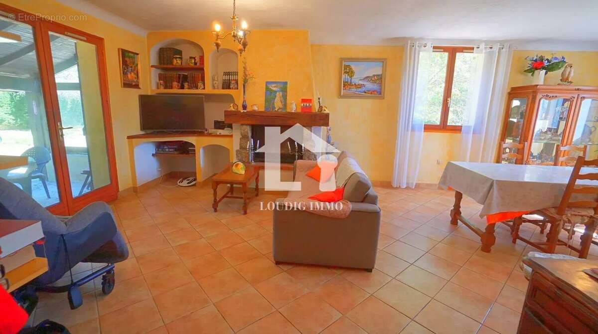 Maison à PEYMEINADE