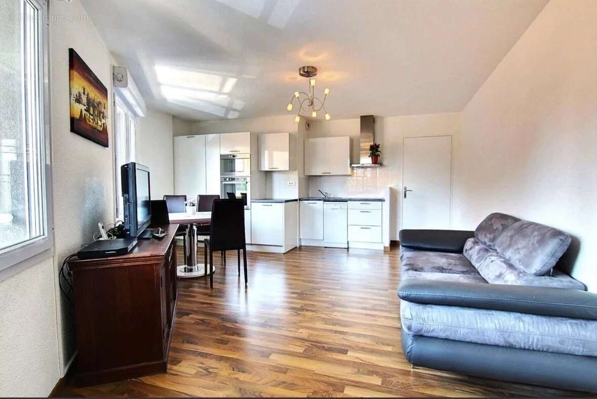 Appartement à ROQUEBRUNE-CAP-MARTIN