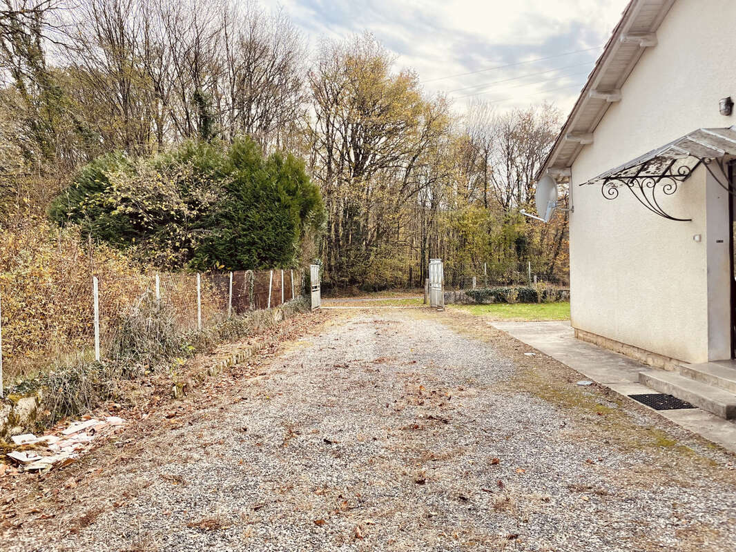 Maison à ORADOUR-FANAIS