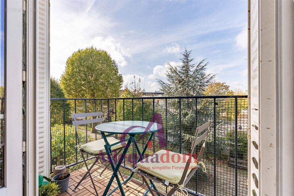 Appartement à BOIS-COLOMBES