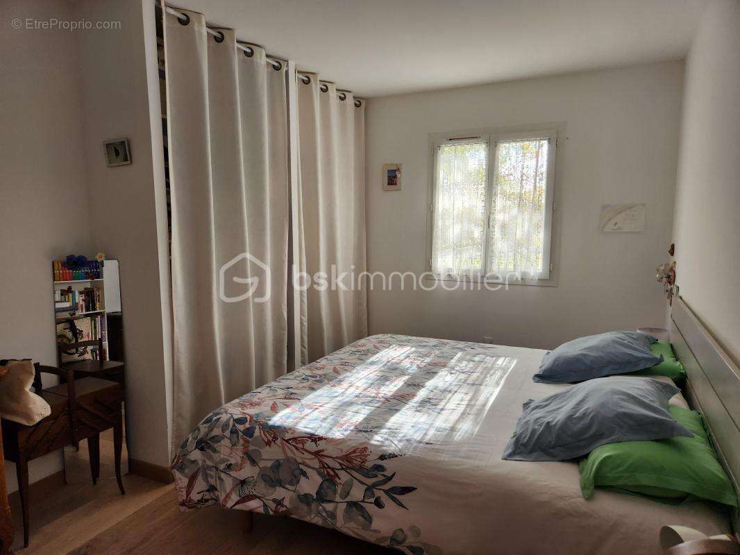 Maison à FORCALQUIER