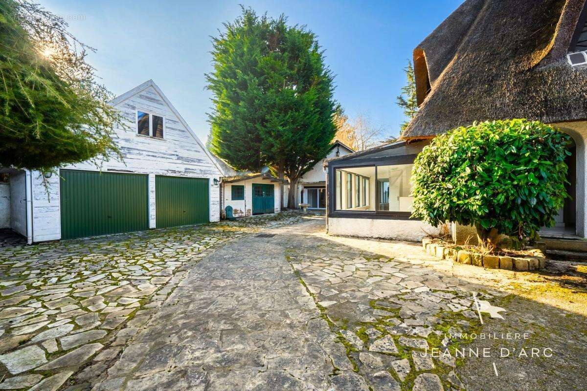 Maison à NOISY-LE-ROI