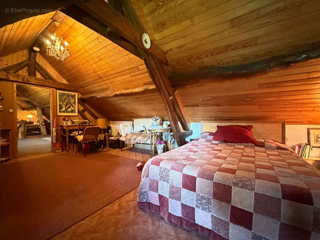 Maison à LE VAL-DAVID