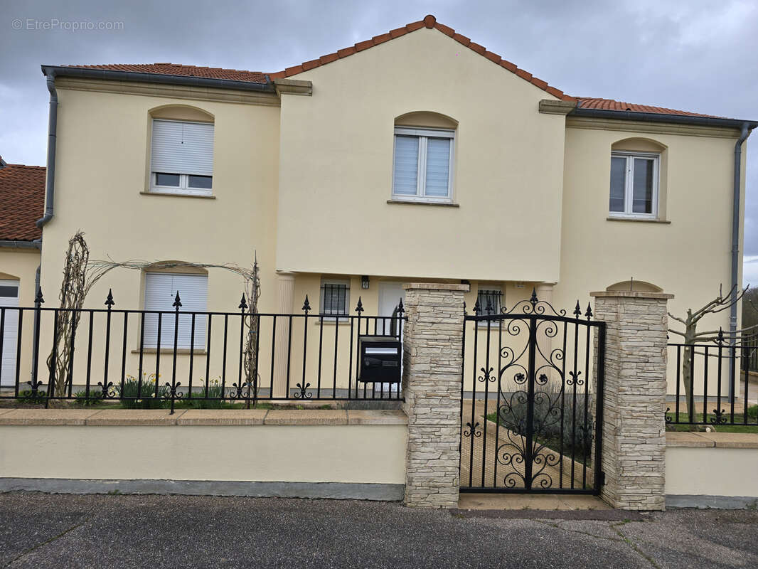 Maison à NOISSEVILLE