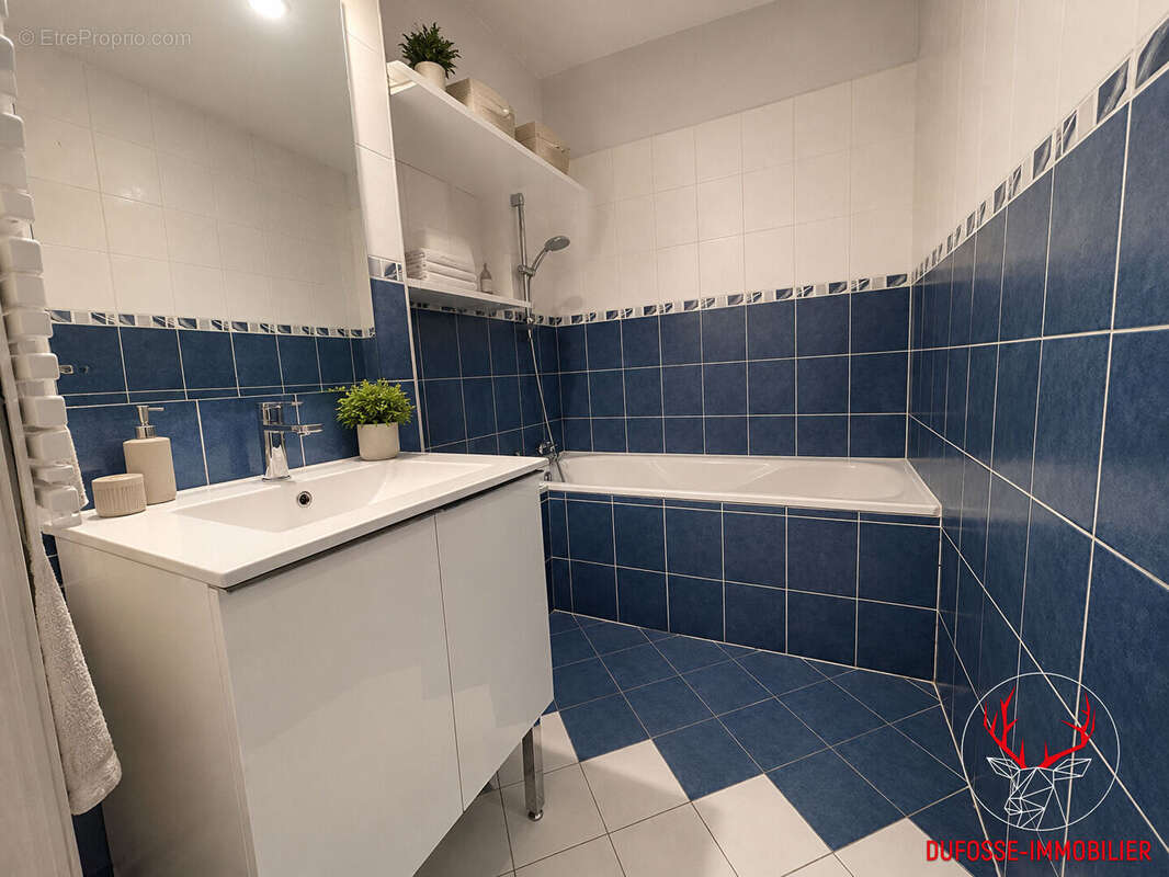 T2 50 m² : Balcon, Ascenseur.  Secteur Les Sablons - Décines-Charpieu - Résidence sécurisée et Parking - photo 6
