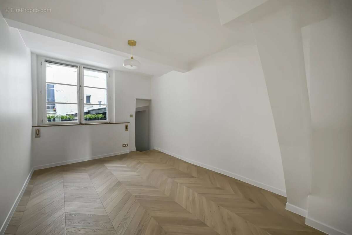 Appartement à PARIS-4E