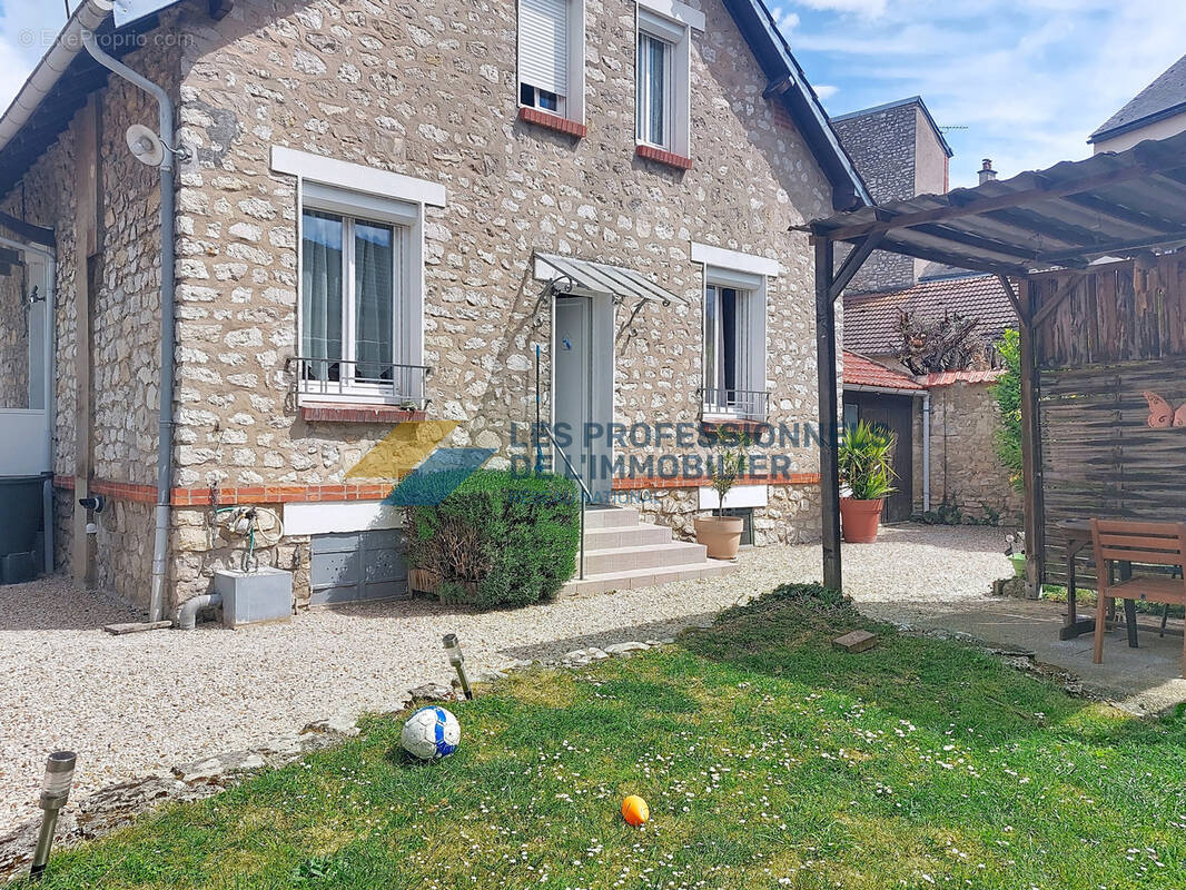 Maison à MONTARGIS