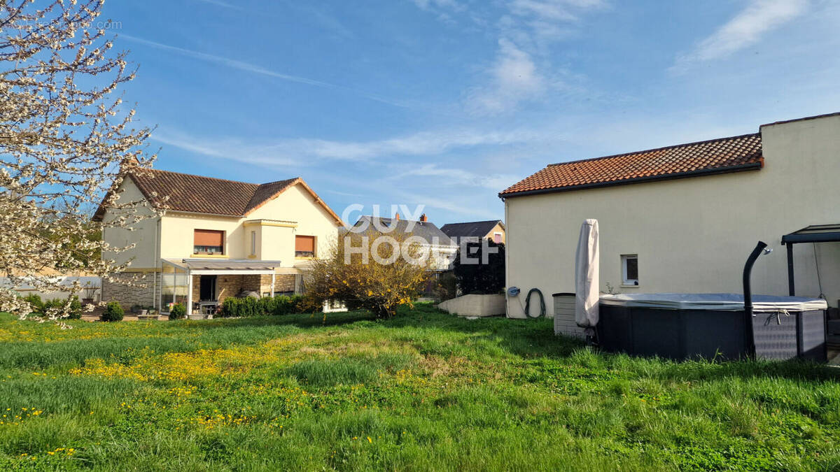 Maison à JAUNAY-CLAN