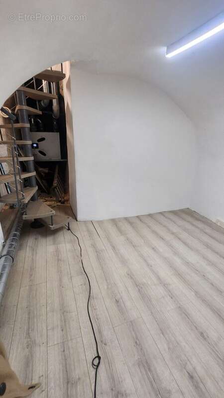 Commerce à PARIS-7E