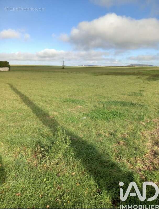Photo 2 - Terrain à VAL-DES-MARAIS