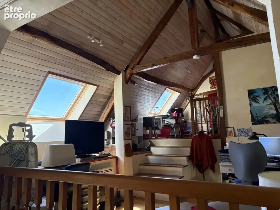 Meuzac : Fermette rénovée pleine de caractère avec gîte en cours d’aménagement, piscine hors-sol et grange - photo 27