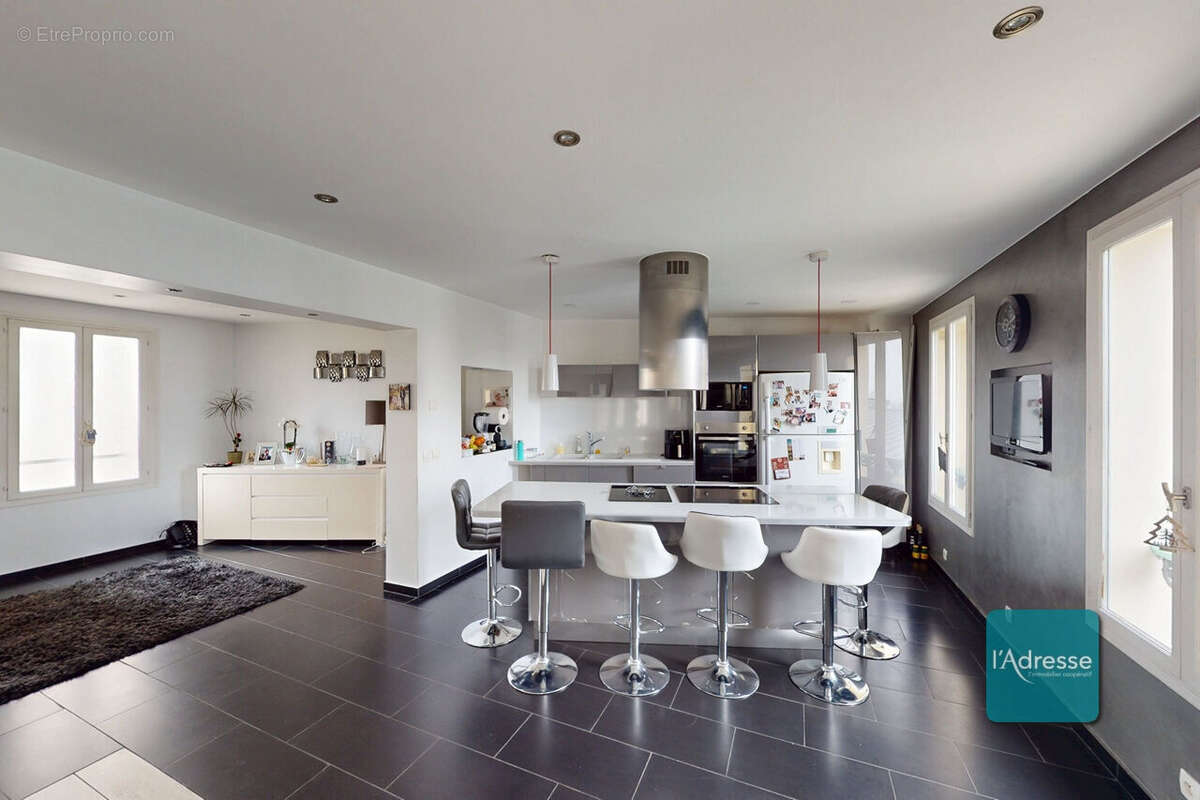 Appartement à NOGENT-SUR-MARNE