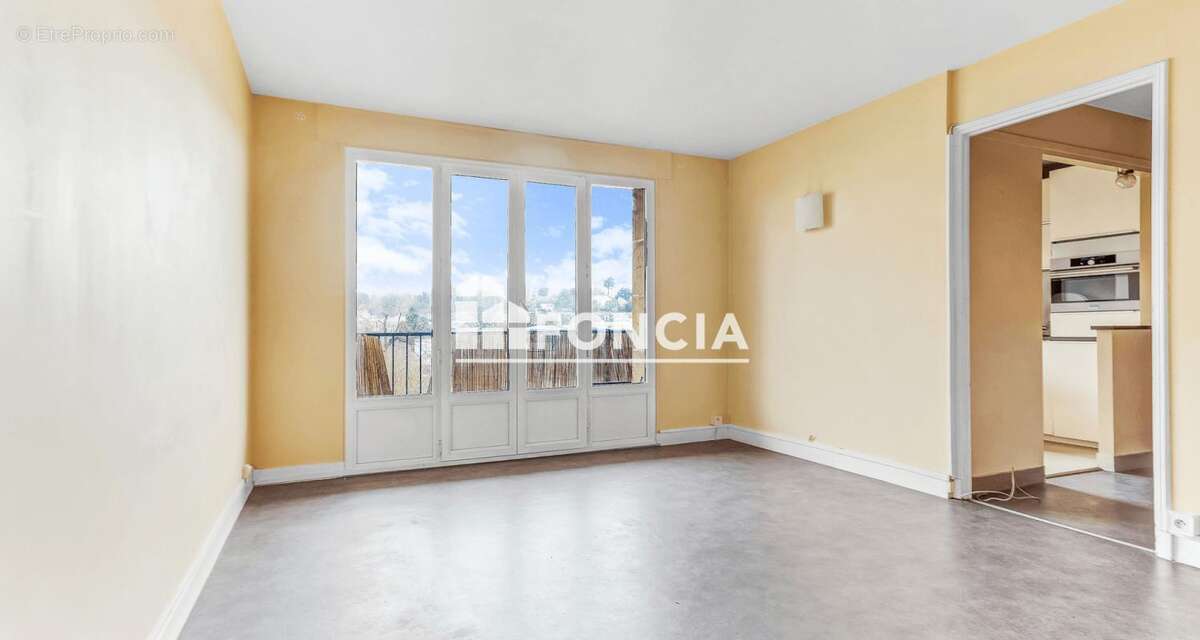 Appartement à SAVIGNY-SUR-ORGE