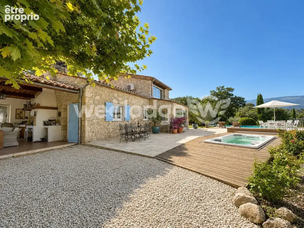 Maison 9 pièces 195 m² à vendre à Fayence (83440) - photo 3