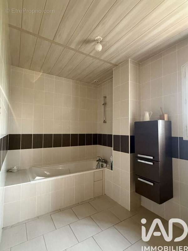 Maison 112 m² à Sainte-Genevieve  - photo 7