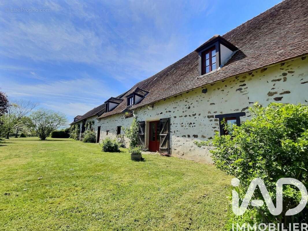 Maison 754 m² à Audes  - photo 3