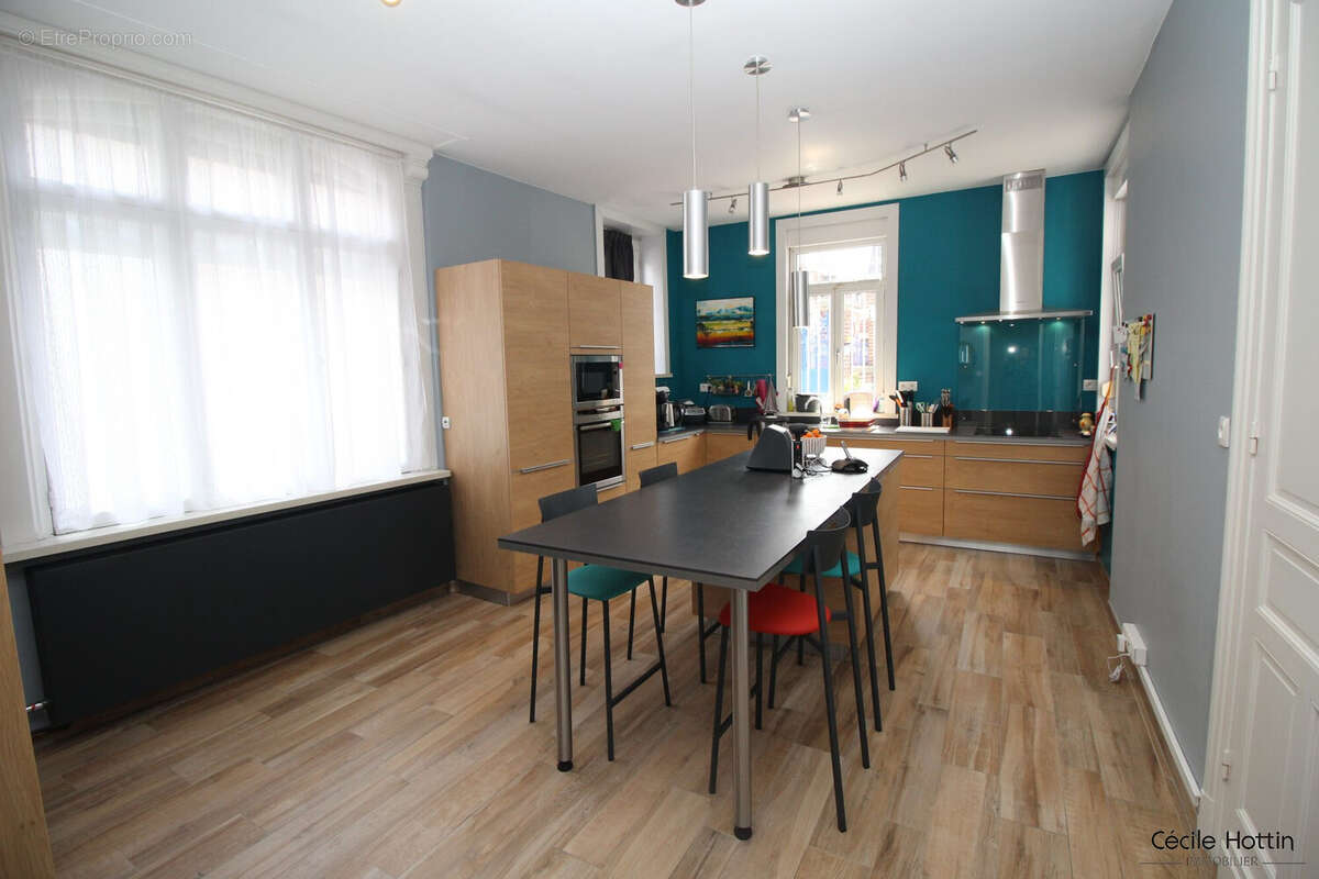 Maison 273 m² à Seclin  - photo 5