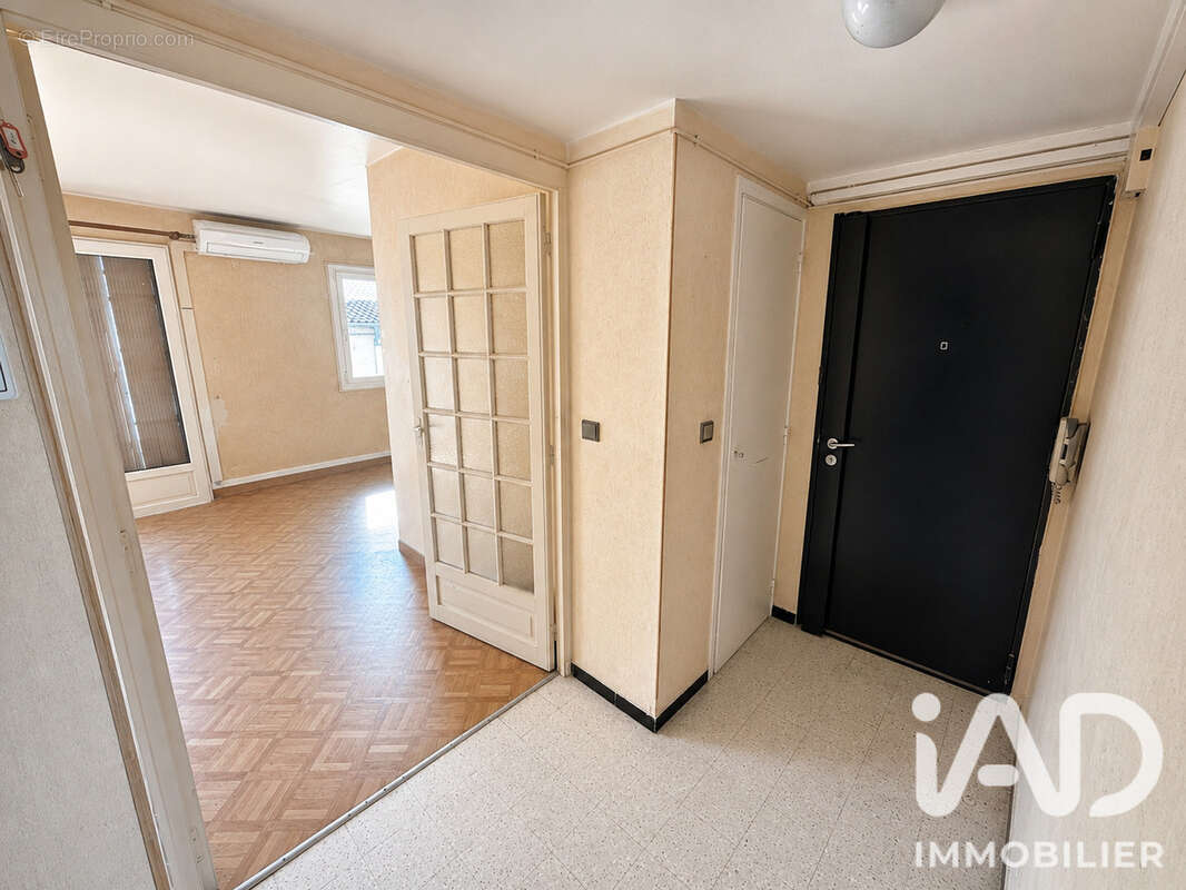 Appartement 70 m² à Nimes  - photo 2