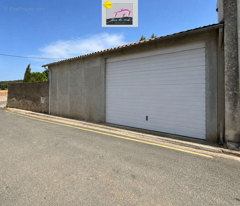 Grand garage de 70 m2 sur une parcelle de 215 m2 - photo 3