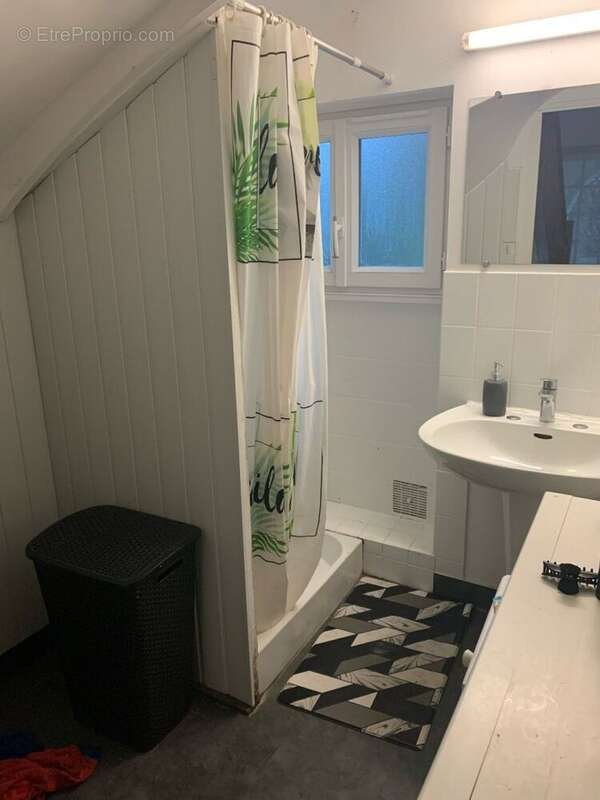 Maison à NEONS-SUR-CREUSE