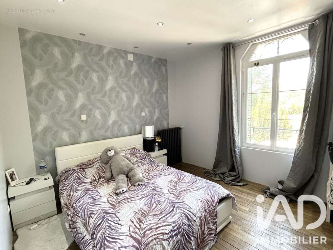 Maison 252 m² à Chateauneuf-Sur-Loire  - photo 5