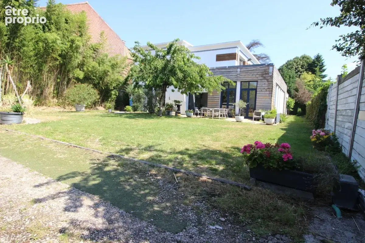 Maison 394 m² à Roubaix  - photo 5