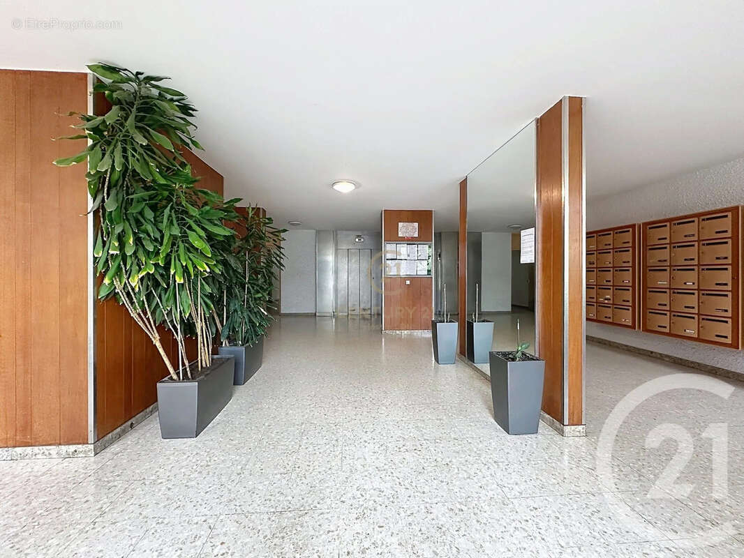 Appartement 81 m² à Lyon-8e  - photo 11