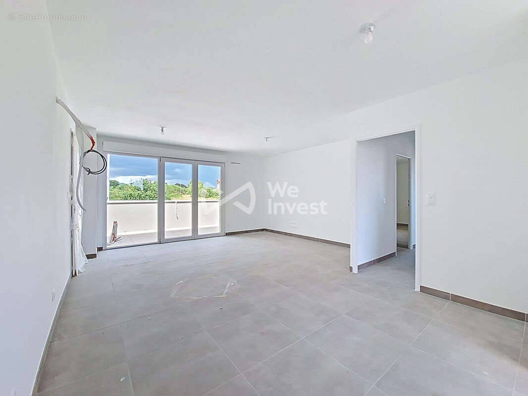 Appartement à VIC-LA-GARDIOLE