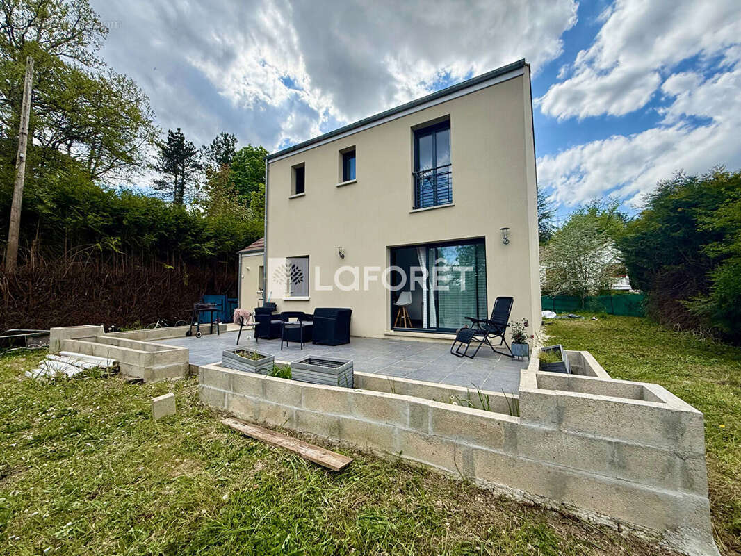 Maison à MILLY-LA-FORET