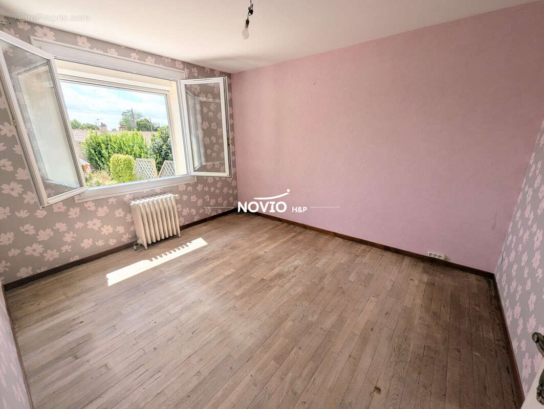 Maison 60 m² à Chatellerault  - photo 4
