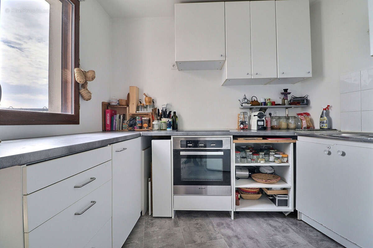 Appartement à AUBERVILLIERS