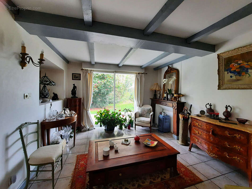 Maison à SAUBRIGUES