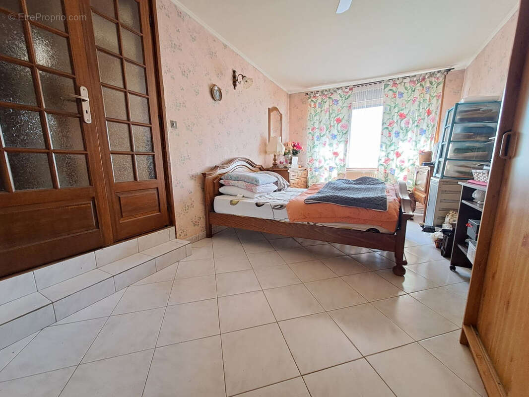 Maison . 3 pièces .  81 m2 - photo 7