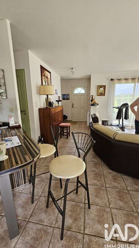 Maison 110 m² à Giverville  - photo 4
