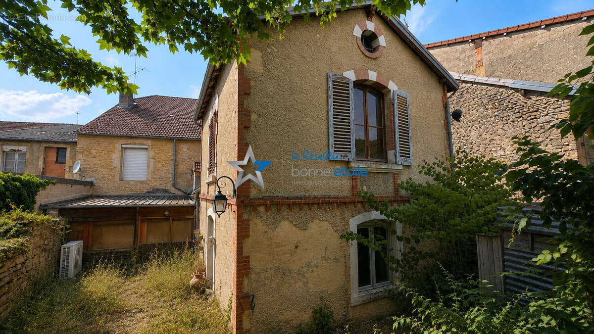 Maison 170 m² à Nogent  - photo 2