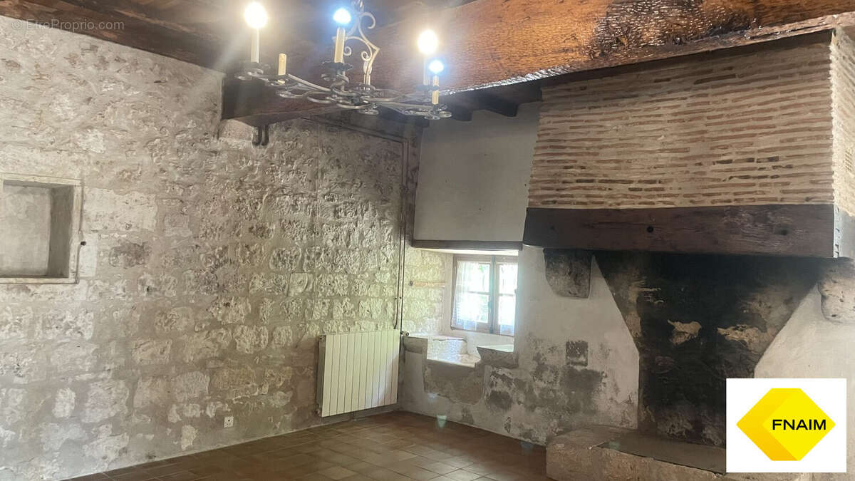 Maison 106 m² à Saint-Antoine-De-Ficalba  - photo 8