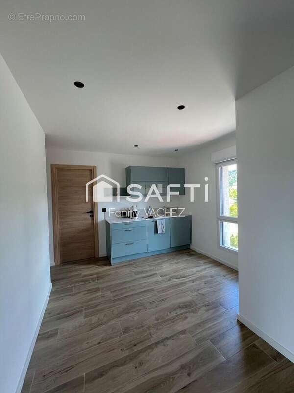 Photo 3 - Commerce à MONTAUROUX