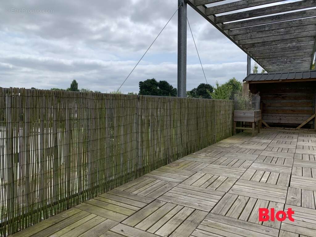 Appartement à VEZIN-LE-COQUET