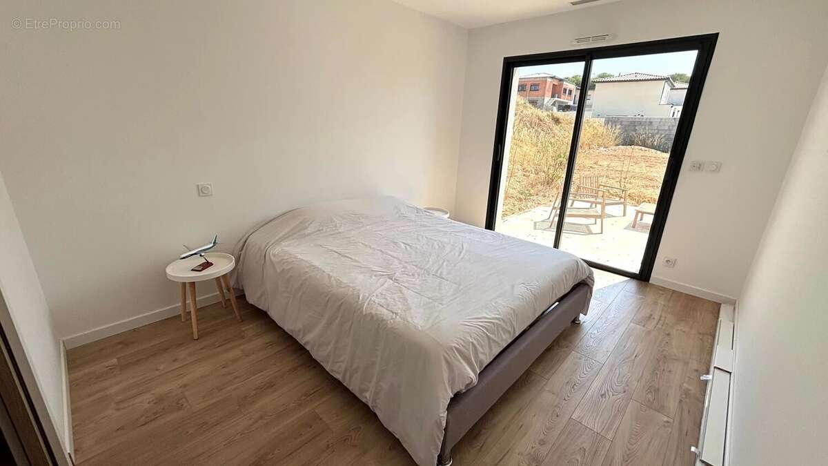 Villa contemporaine T5 avec double garage - photo 4