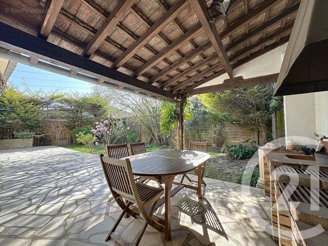 Photo 3 - Maison à THIAIS