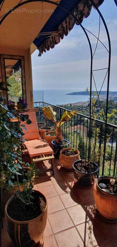 Appartement à MENTON