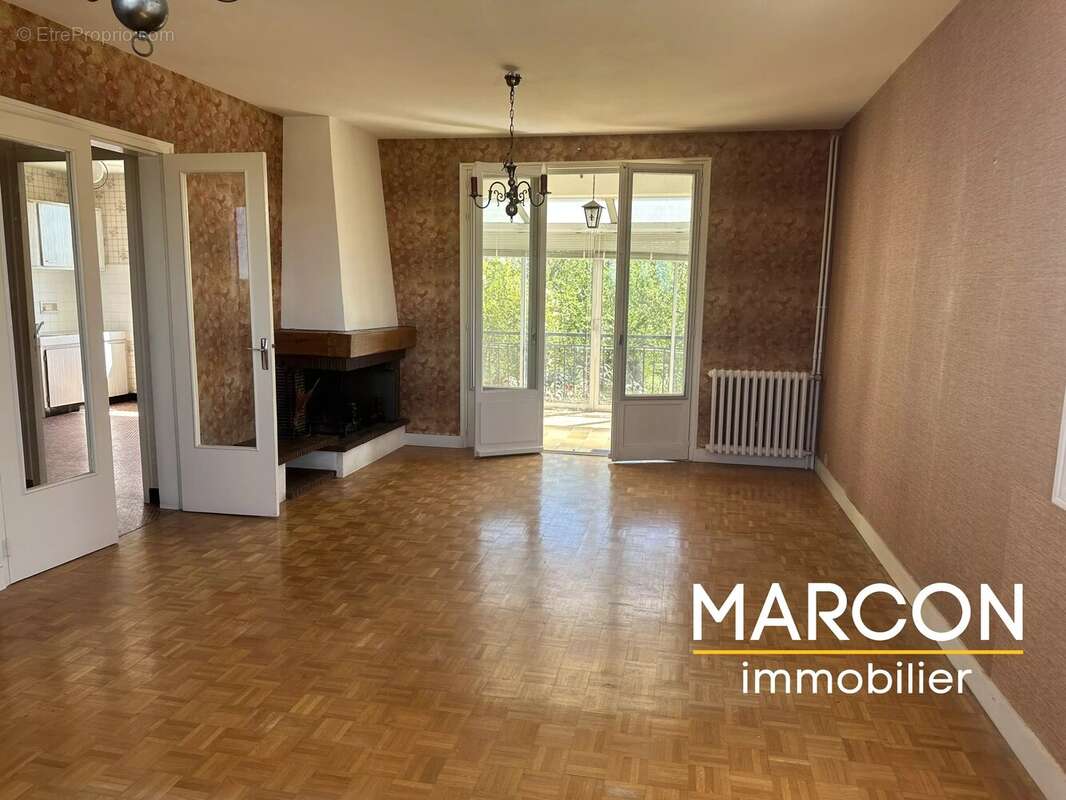 Maison à LA SOUTERRAINE