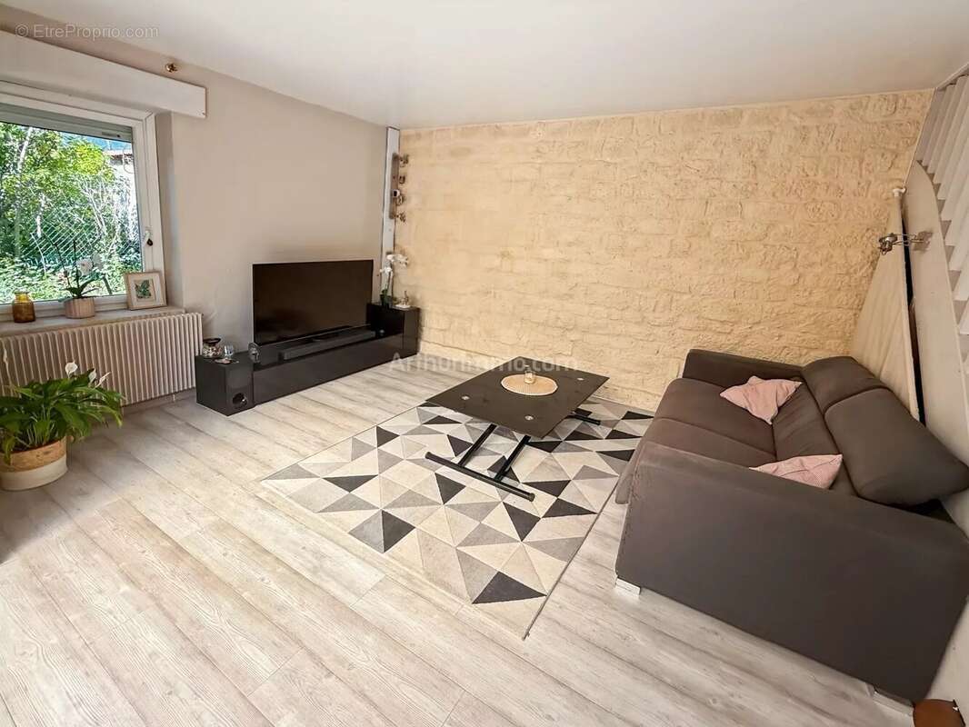 Maison à SOISY-SUR-SEINE