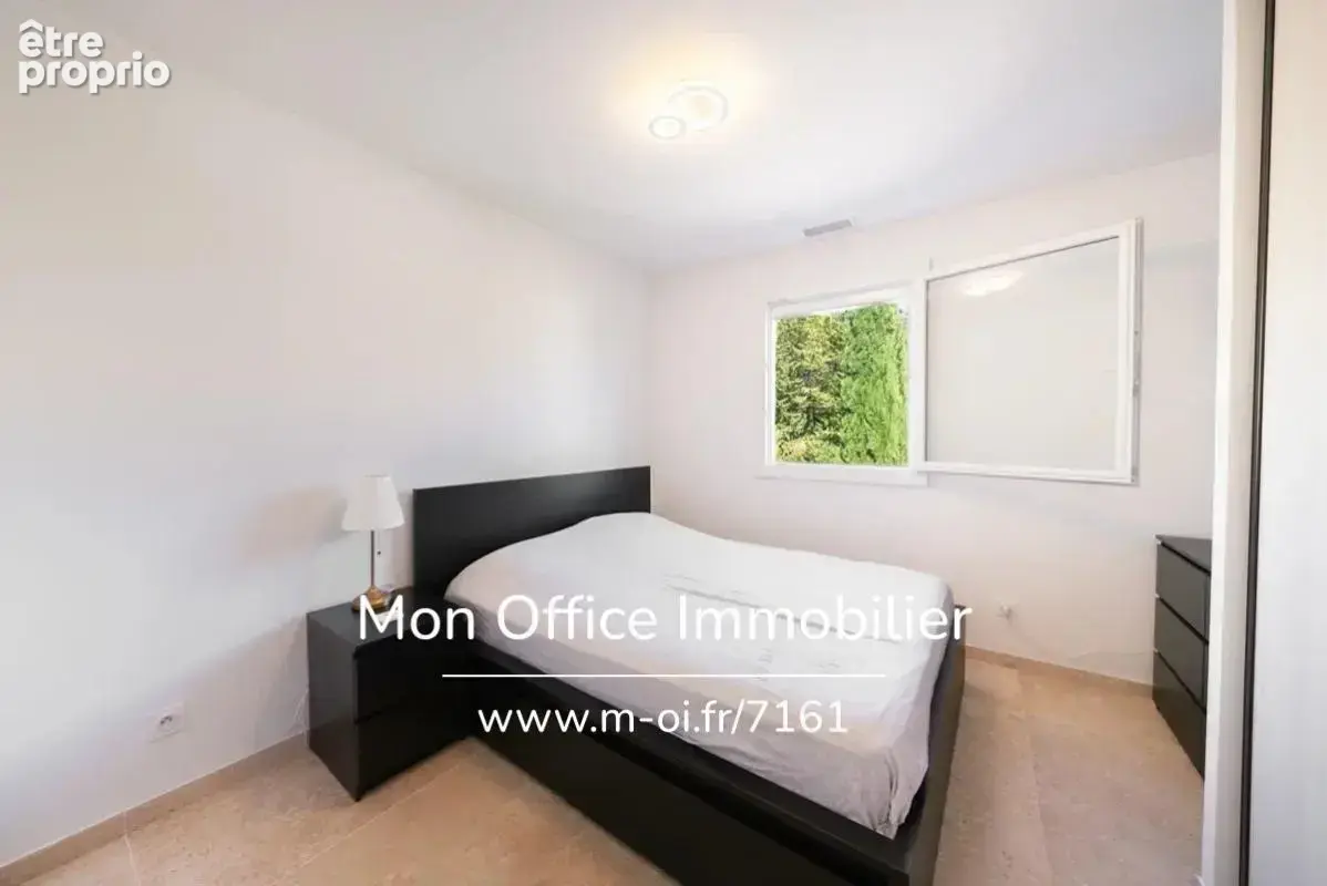 Référence : 7161-PAN - Maison 5 pièces de 120 m² avec piscine à Aix-en-Provence - photo 10