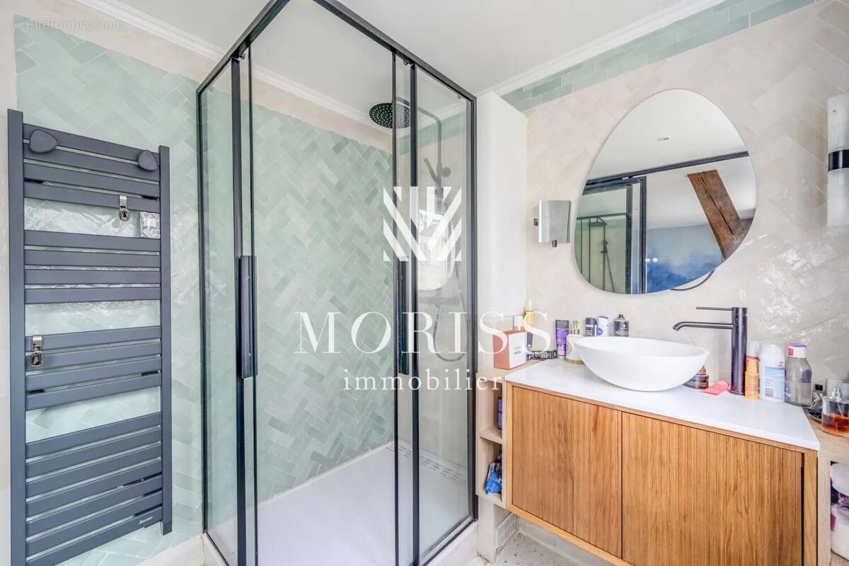 Appartement à PARIS-8E