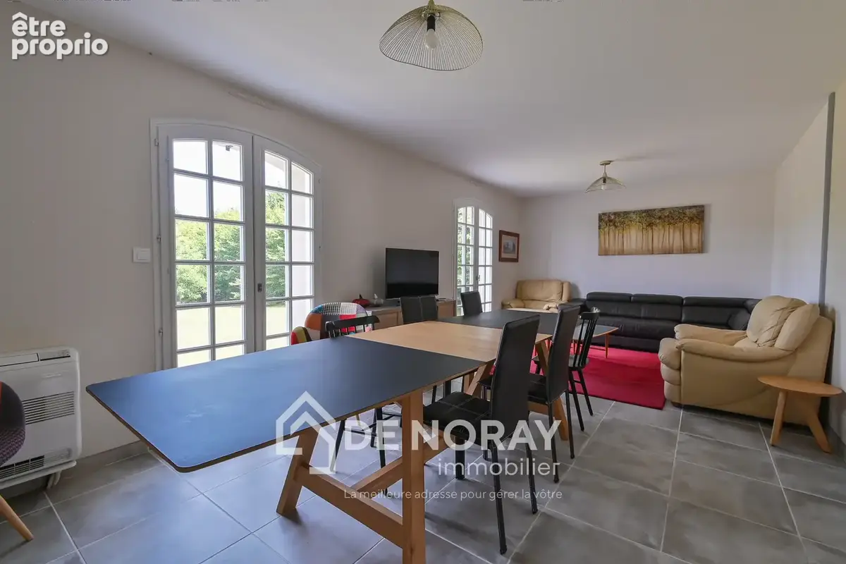 Propriété de 3 maisons + espace équestre sur 3,5 hectares - Gîte - photo 8
