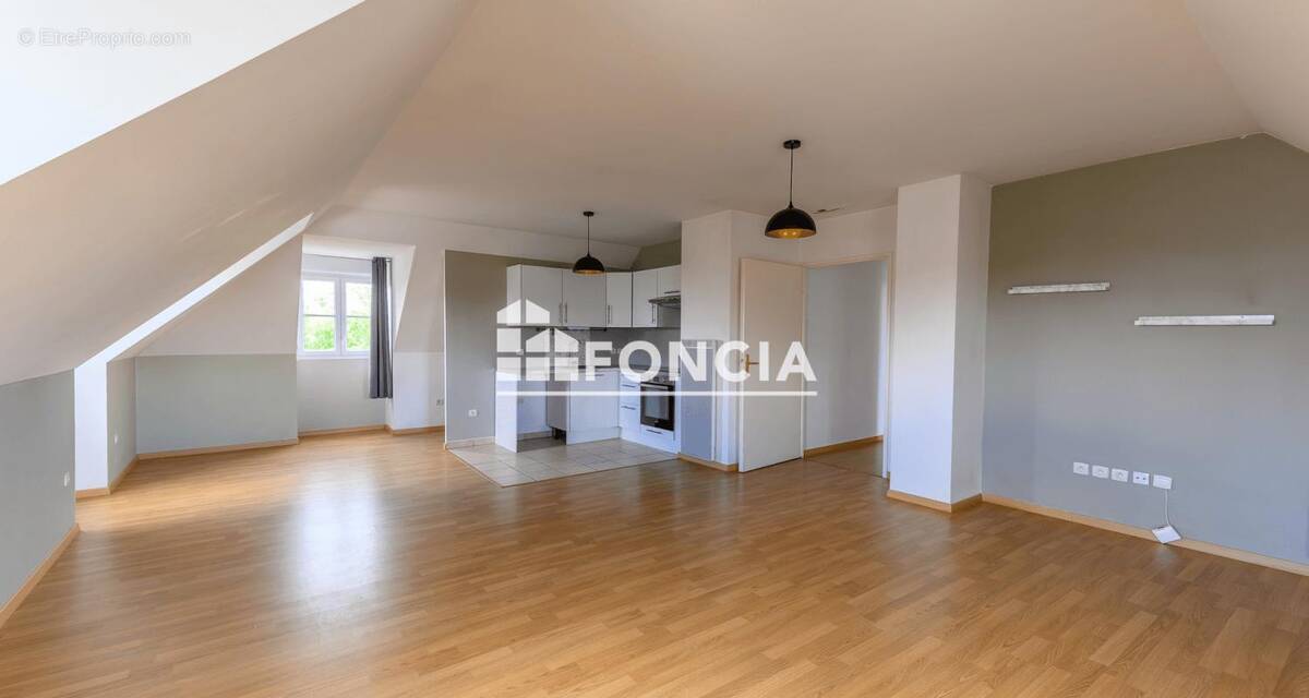 Appartement à MAGNY-LE-HONGRE