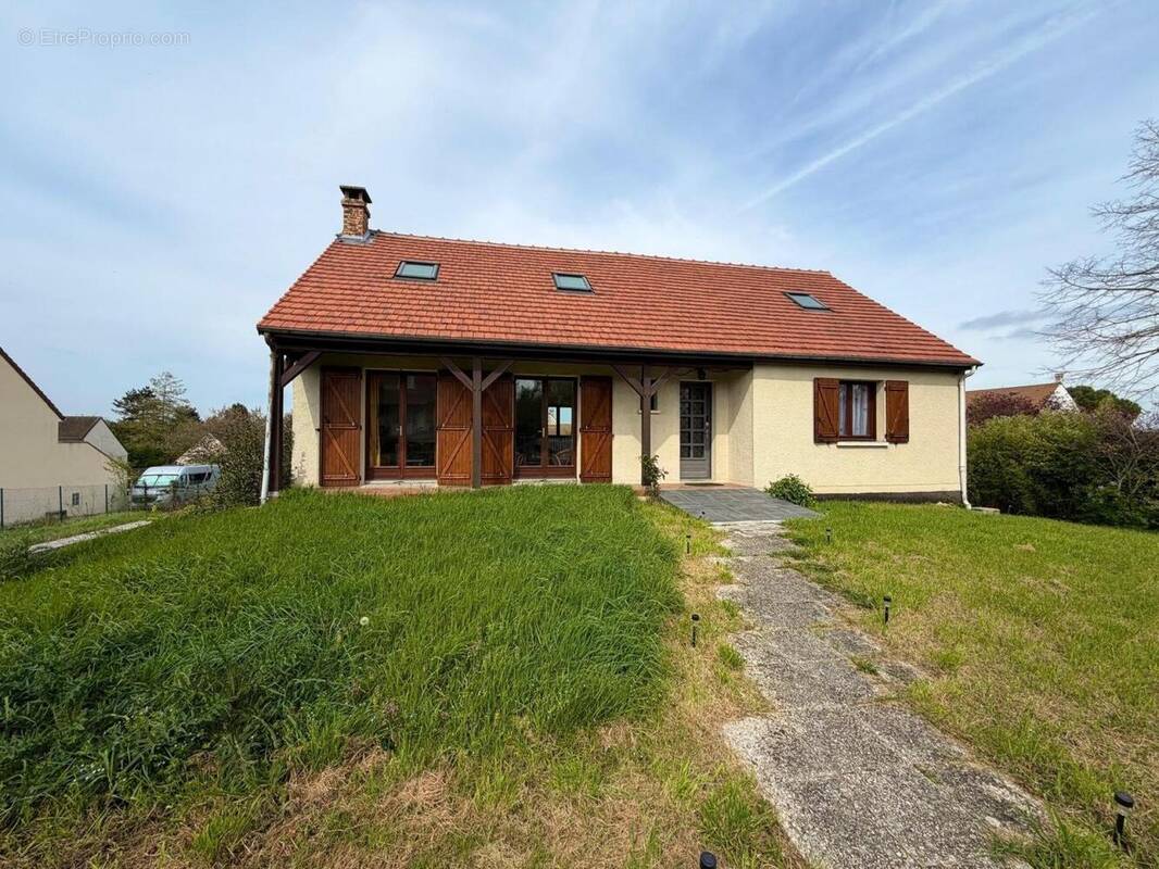 Photo 1 - Maison à MENNECY
