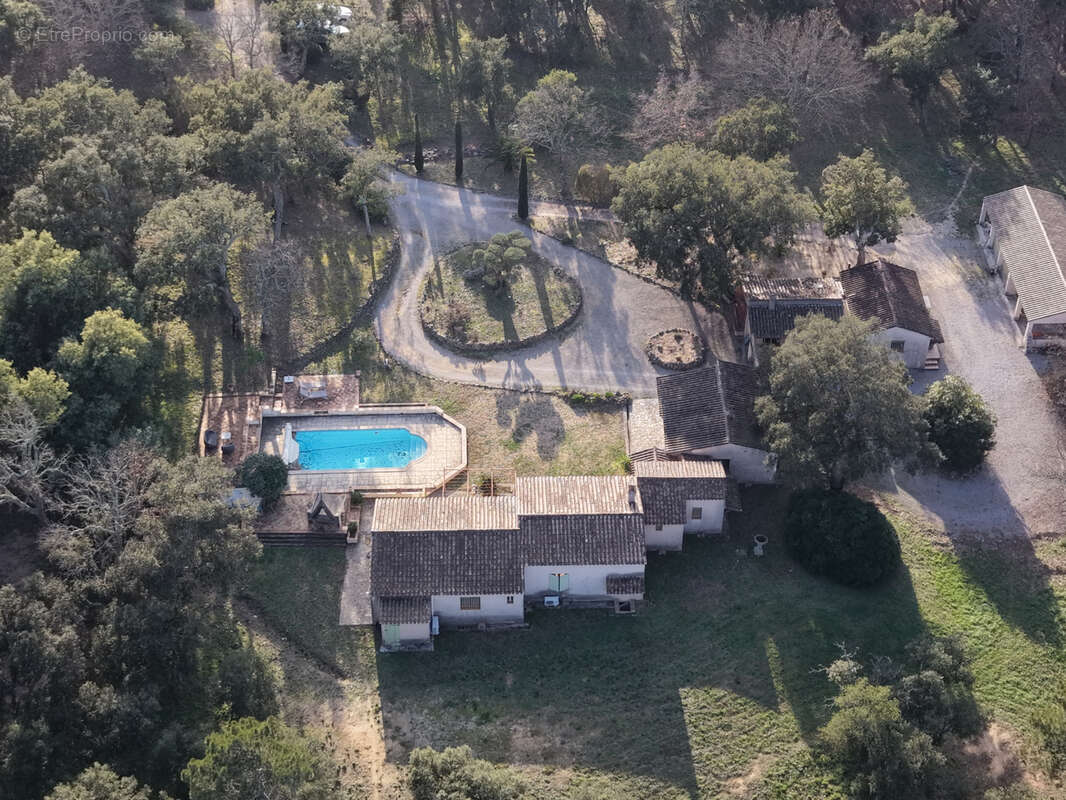 Maison à PLAN-DE-LA-TOUR