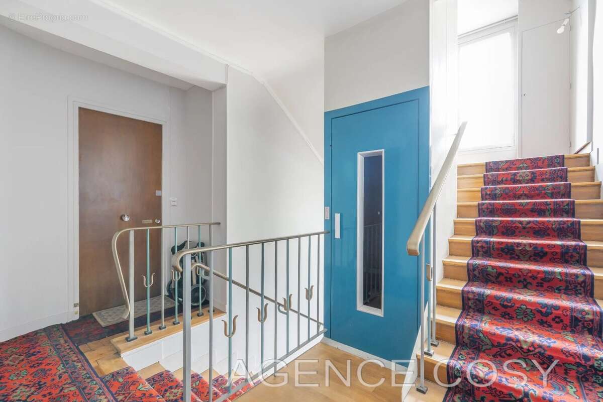 Appartement à VERSAILLES